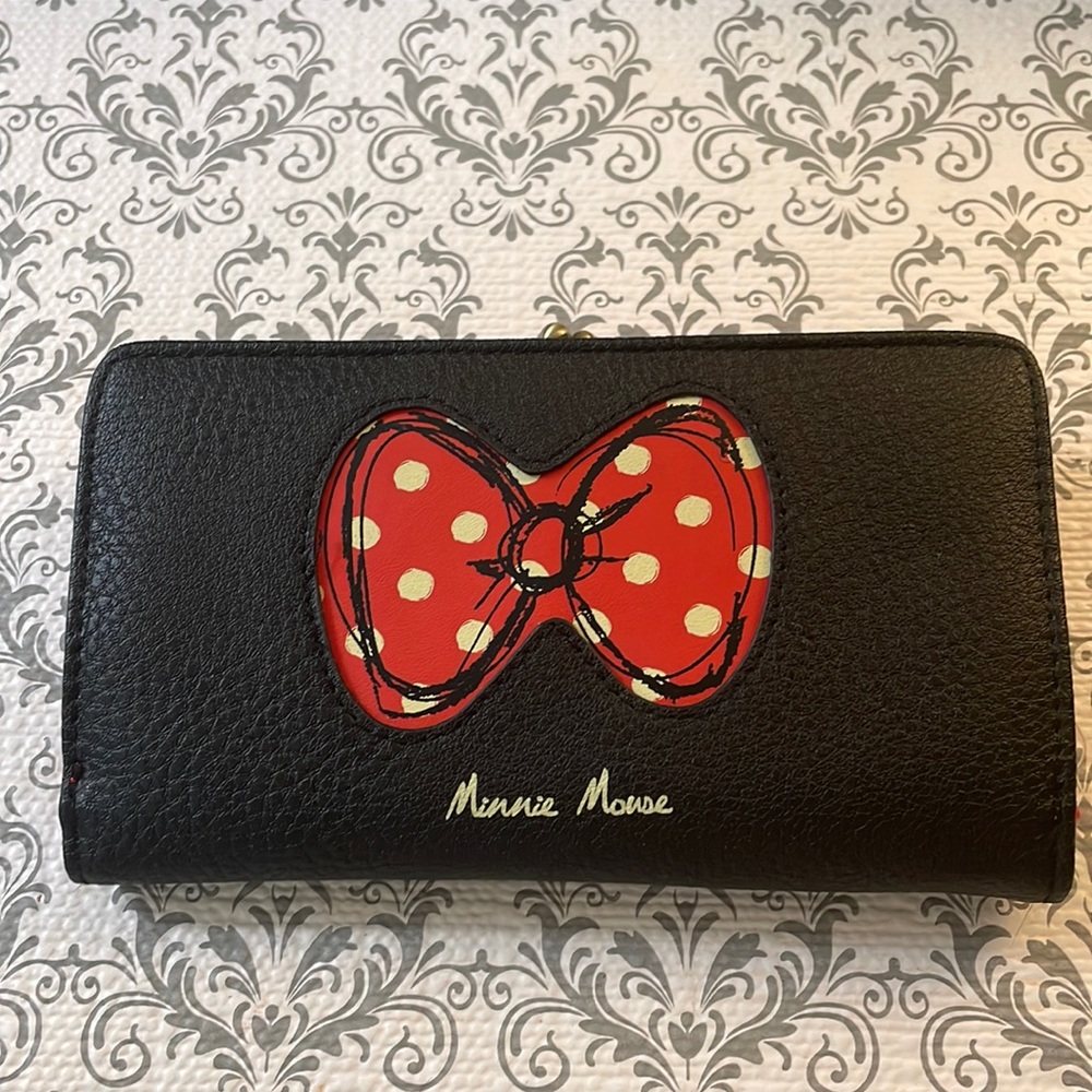 Disney Parks Minnie Mouse Wallet